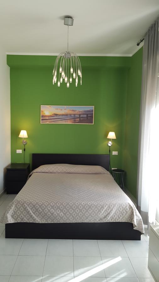 Hotel Sauro Виареджо Екстериор снимка